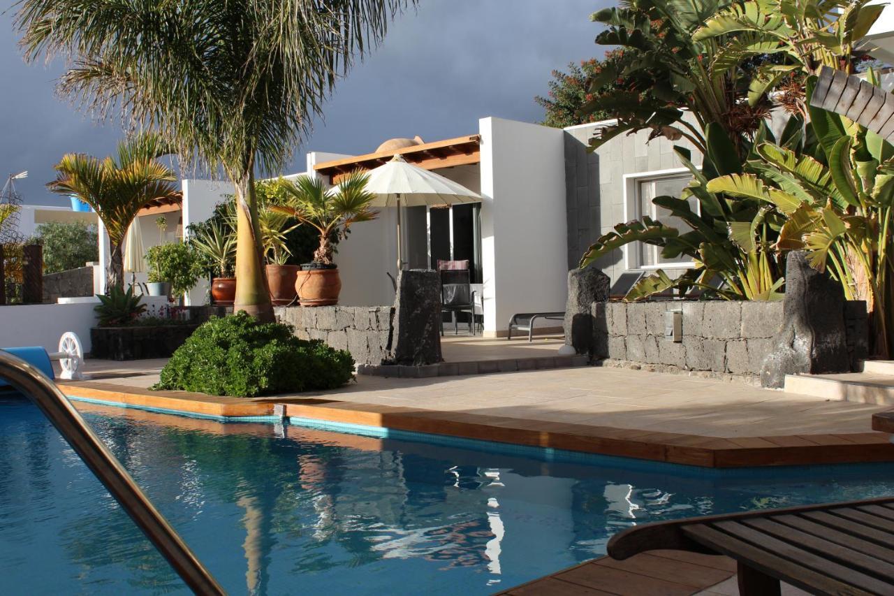 Villa Niki Mit Beheiztem Gemeinschaftspool Fuer 2 Appartments Las Brenas Ngoại thất bức ảnh
