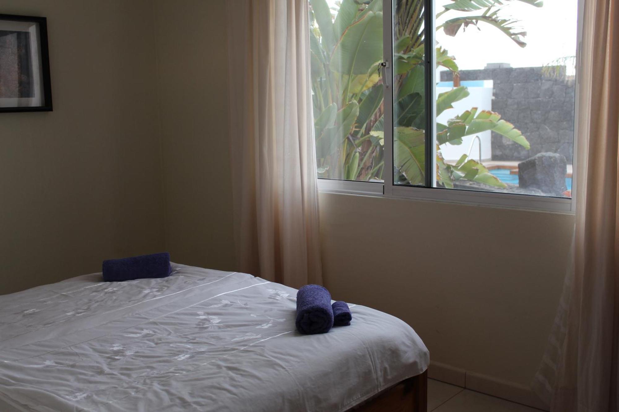 Villa Niki Mit Beheiztem Gemeinschaftspool Fuer 2 Appartments Las Brenas Ngoại thất bức ảnh