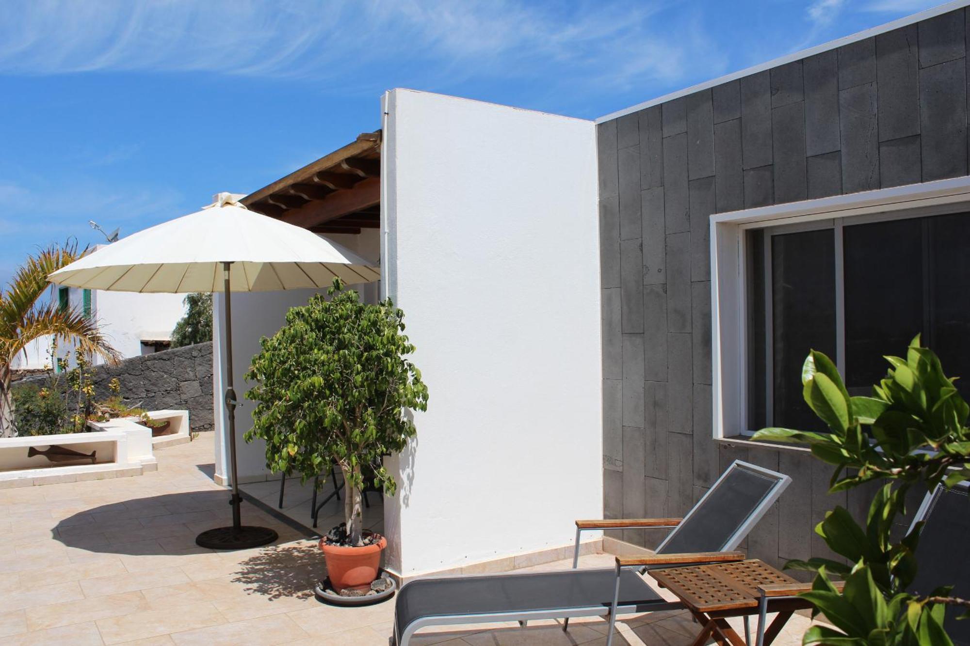 Villa Niki Mit Beheiztem Gemeinschaftspool Fuer 2 Appartments Las Brenas Ngoại thất bức ảnh